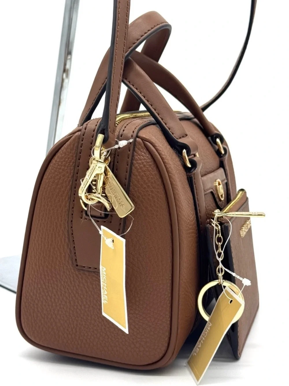 Michael Kors Small Travel Duffle Xbody Bag & Matching TZ Coinpouch Luggage - Picture 2 of 10